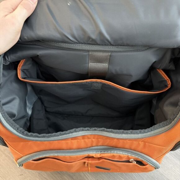 Eagle Creak HC2 Hovercraft Carry-on Roller Luggage Wheeled Tote Orange - Picture 3 of 10